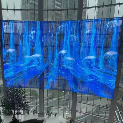 Przejrzysty ekran LED z oknami rozmiar panelu 1000 mm ekran LED 32768 kropek/M2 Gęstość pikseli