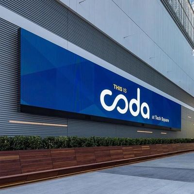 Płytka wyświetlacza LED zewnętrznego w pełnym kolorze bezproblemowe splicing LED Factory Display z gołym okiem 3D