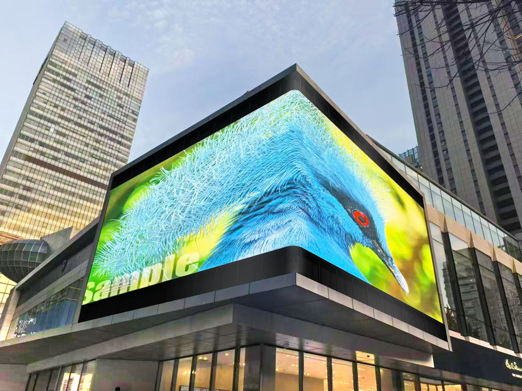 GCL P4mm P5.57mm P6.67 Wykrzywiony zewnętrzny wodoodporny wyświetlacz wideo LED Panel billboardowy Wielkość 960*960 mm